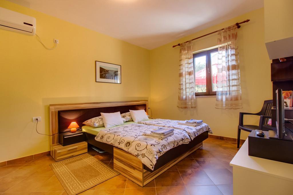 Abba Apartments Мали-Лошинь Экстерьер фото
