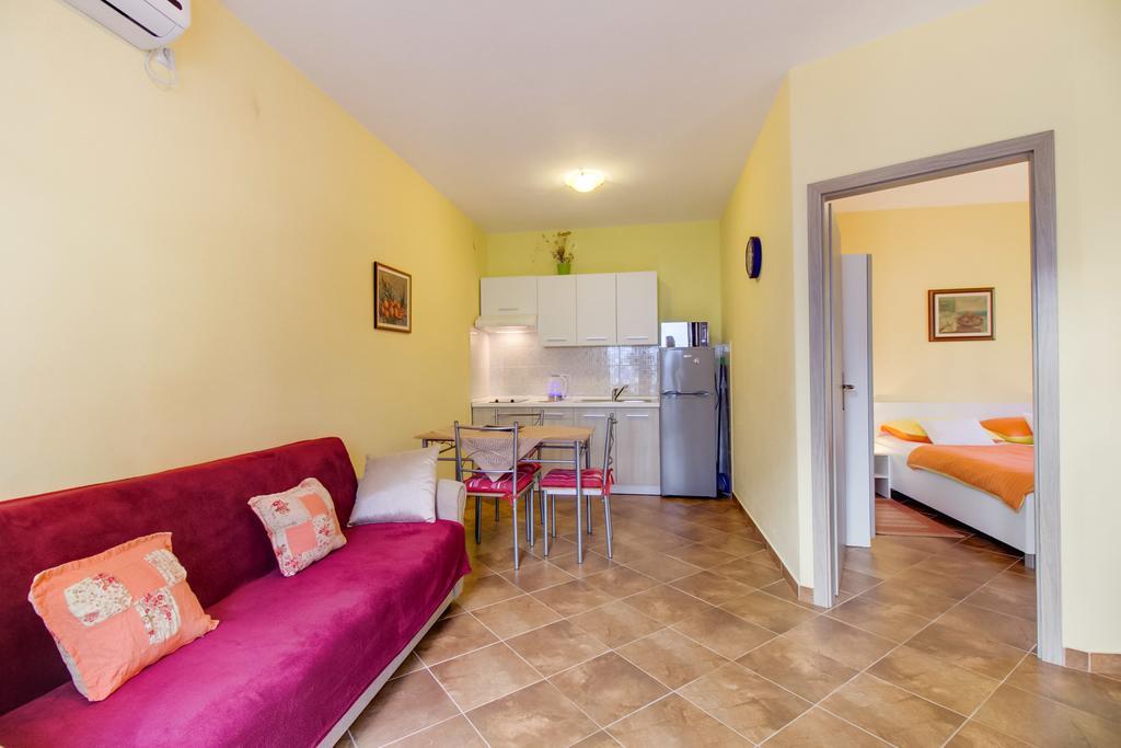 Abba Apartments Мали-Лошинь Экстерьер фото