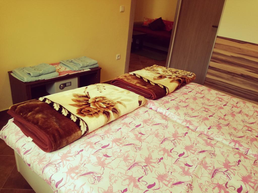 Abba Apartments Мали-Лошинь Экстерьер фото