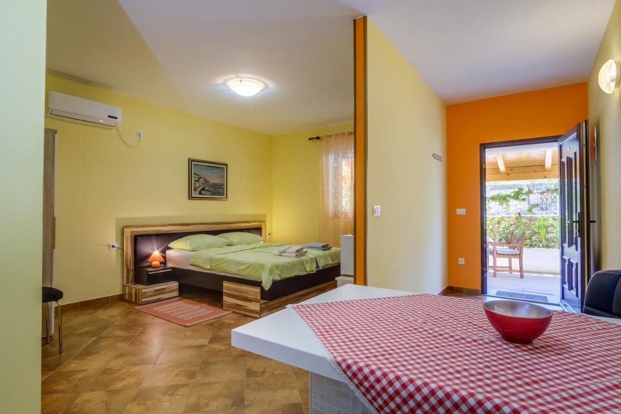 Abba Apartments Мали-Лошинь Экстерьер фото